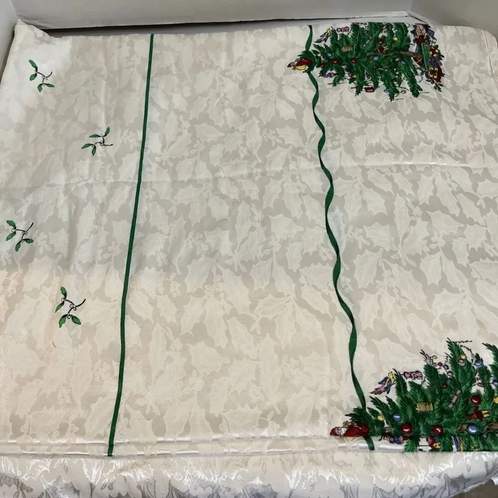 Vintage Spode Christmas Tablecloth Cloth 96”x 60” Rectangle Christmas Tree Santa